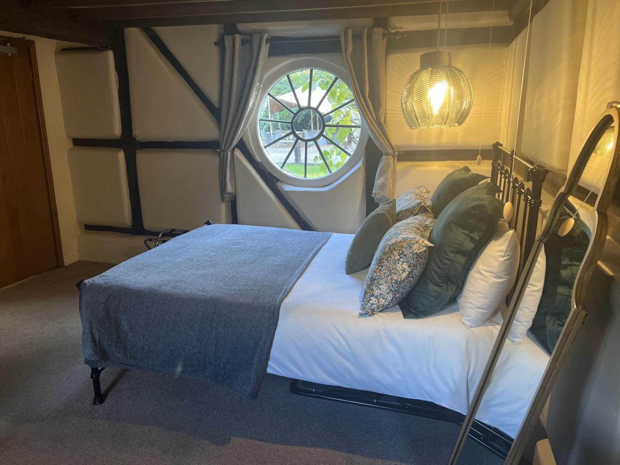 Old Rectory House, レディッチ エクステリア 写真